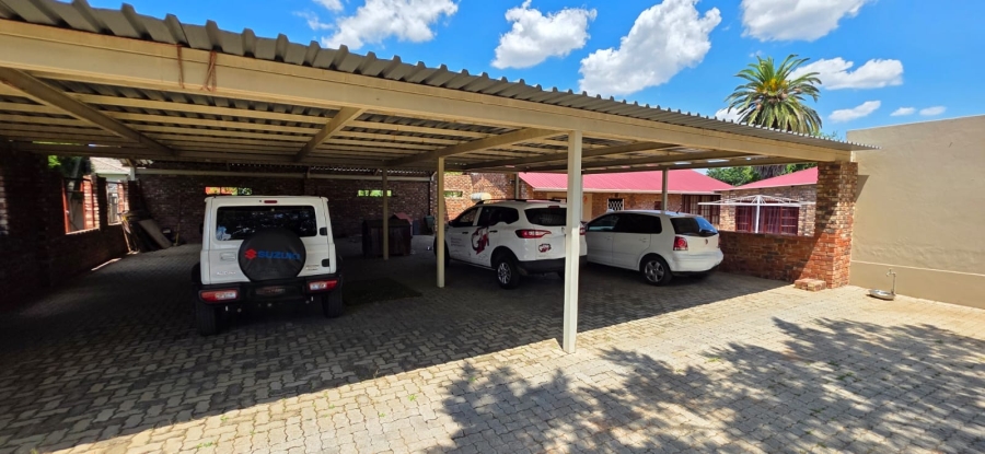 4 Bedroom Property for Sale in Collerville North West